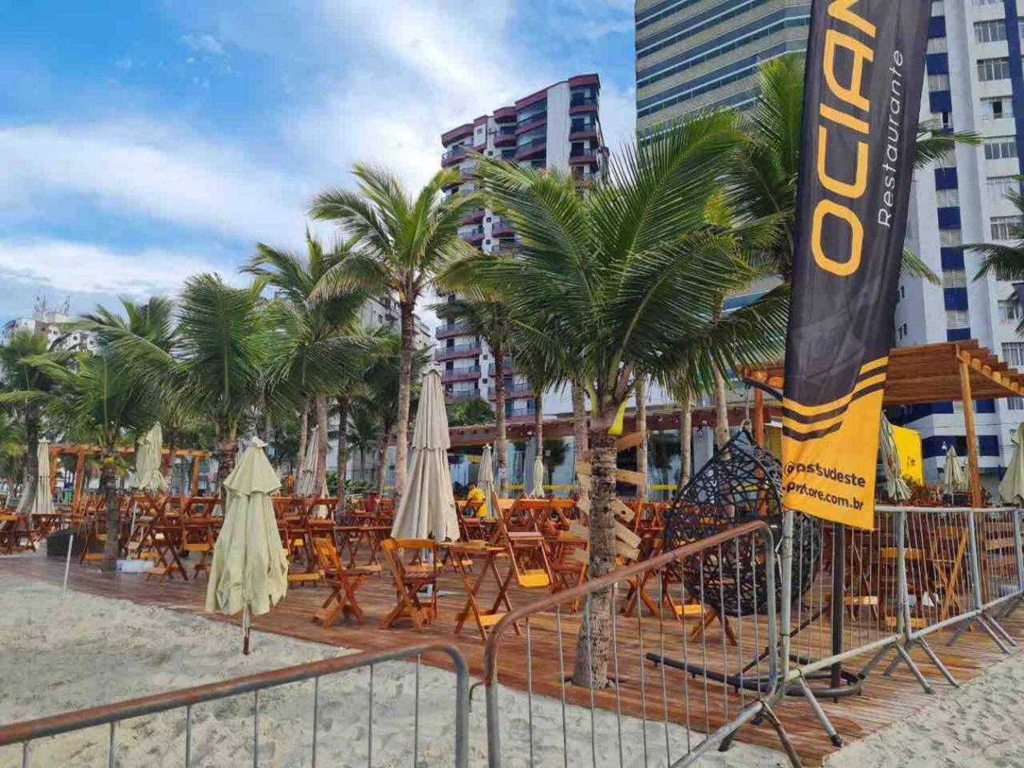 プライア・グランデLindo Apto 300M Praia Da Ocian E Centro - Vista Mar- Varanda Sacada - Wi-Fi 300 Mbps - Vaga De Garagem - Acomoda Ate 6 Pessoasアパートメント エクステリア 写真